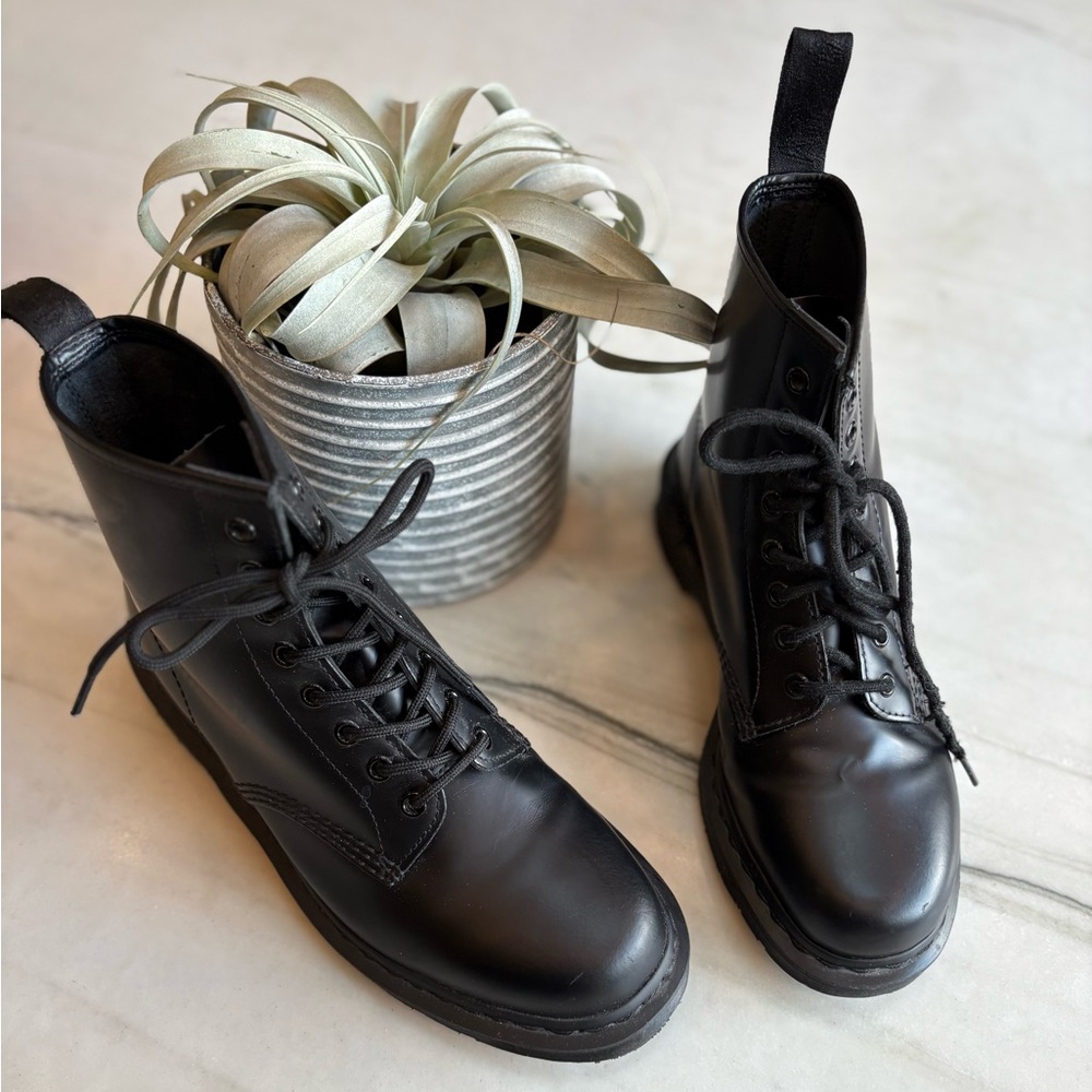 Dr. Martens 1460 VEGAN Classic Black Combat Boots Unisex 9 M Euro 42